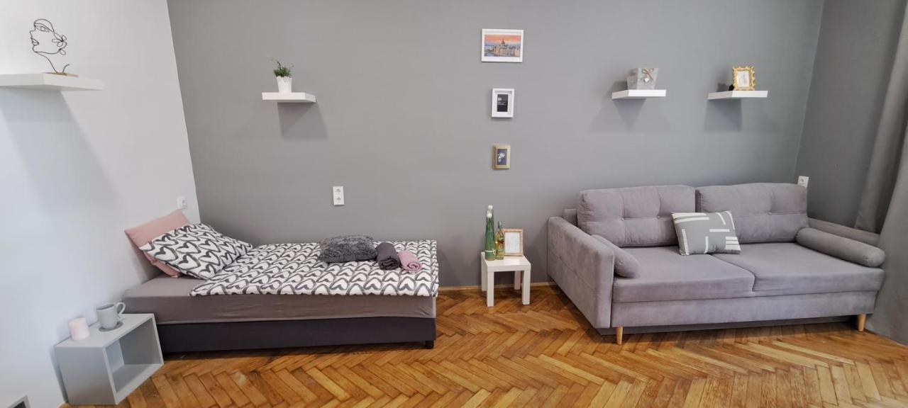 בודפשט Sweet 16 Apartment In The Party District מראה חיצוני תמונה
